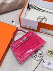 HERMÈS SHOCKING MATTE MISSISSIPPIENSIS ALLIGATOR MINI KELLY II – PALLADIUM HARDWARE