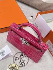 HERMÈS SHOCKING MATTE MISSISSIPPIENSIS ALLIGATOR MINI KELLY II – PALLADIUM HARDWARE