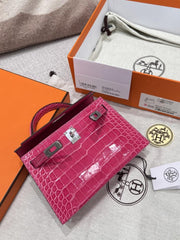 HERMÈS SHOCKING MATTE MISSISSIPPIENSIS ALLIGATOR MINI KELLY II – PALLADIUM HARDWARE